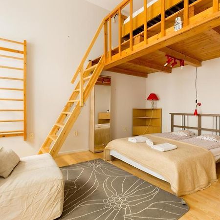 Szentkiralyi 5 - Double Basic In The City Center - Self-Check-In บูดาเปสต์ ภายนอก รูปภาพ
